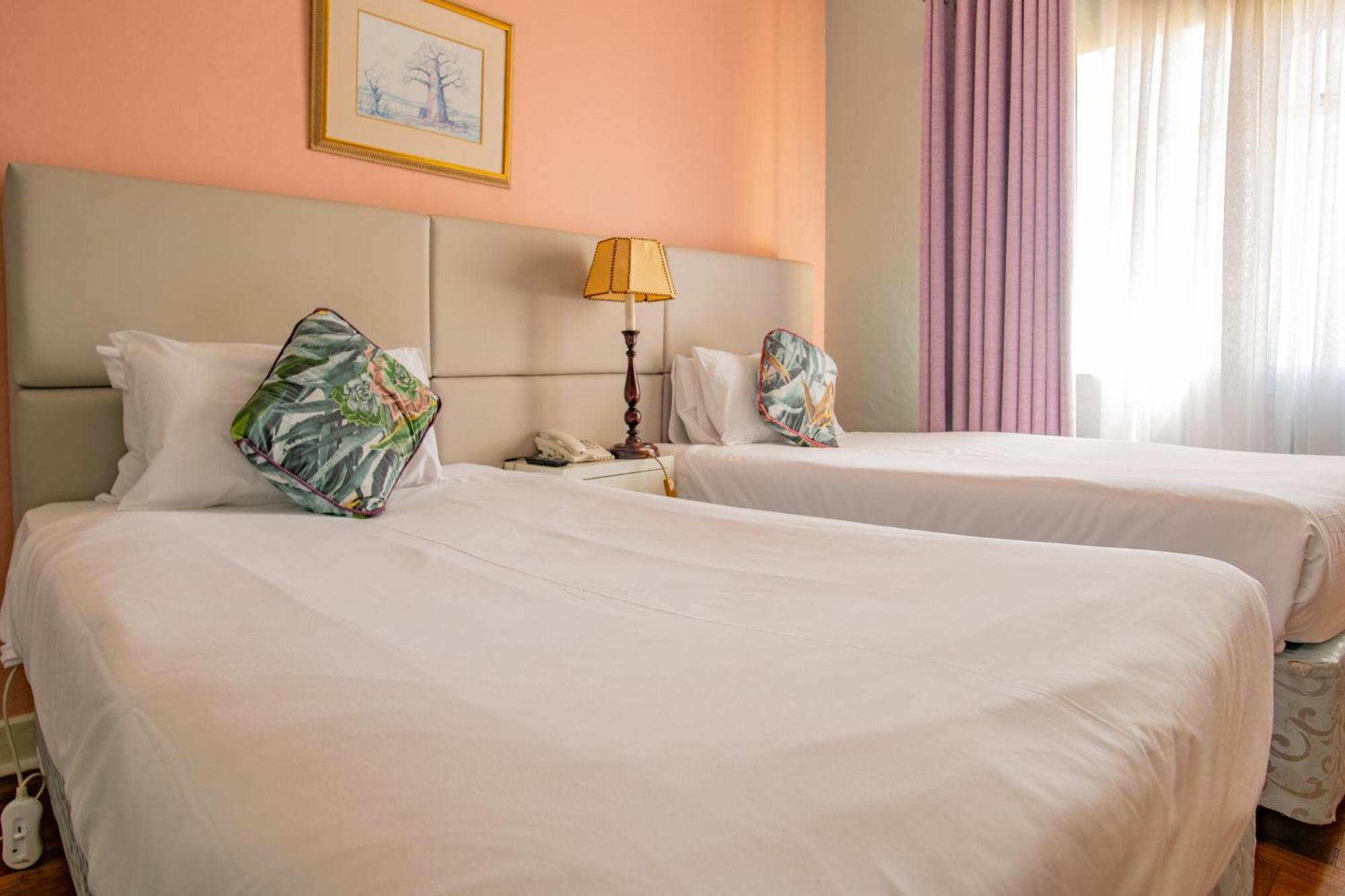 Montclair Hotel And Casino Nyanga Luaran gambar